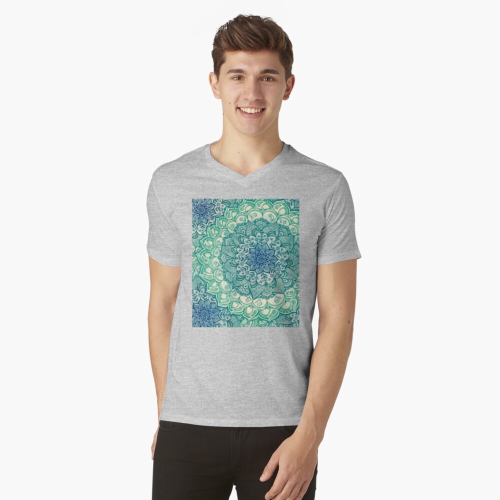 Vista previa del artículo con la obra «Camiseta de cuello en V», diseñado y vendido por micklyn.