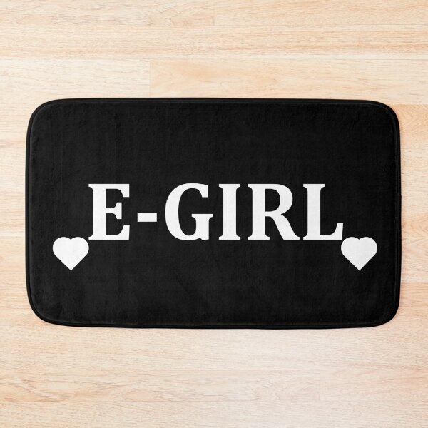 Aperçu de l'œuvre Le mot e-girl avec des coeurs créée et vendue par chubbyberry.