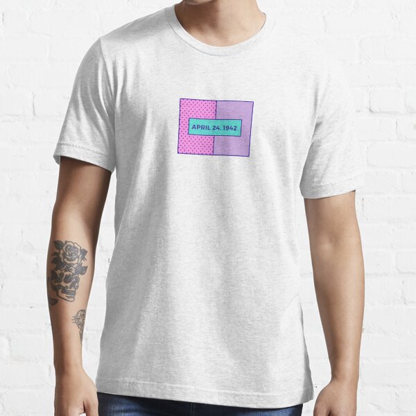 Barbra Streisand Birthday April 24, 1942 Collection Essential T-Shirt