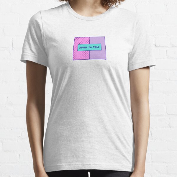 Barbra Streisand Birthday April 24, 1942 Collection Essential T-Shirt