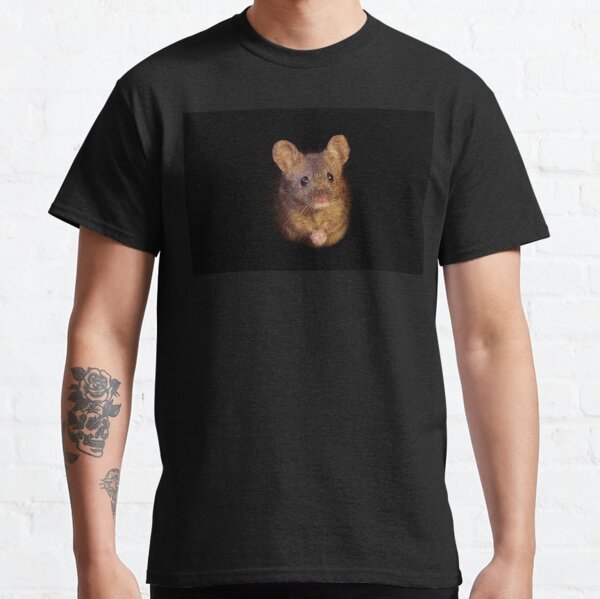 Mouse with cold hands Classic T-Shirt
