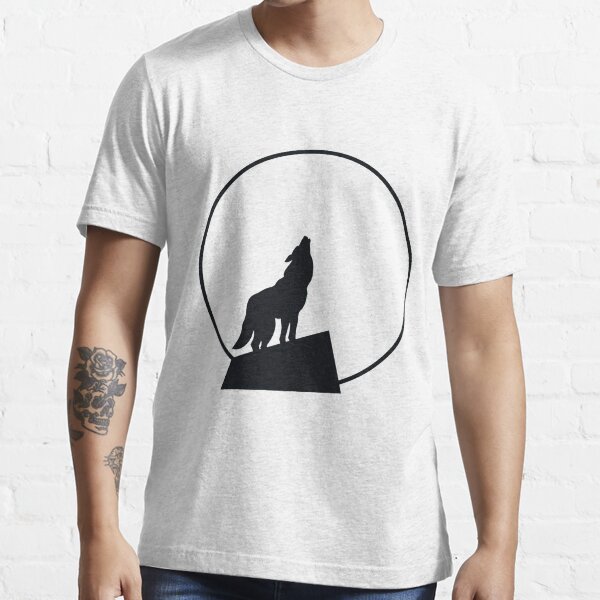 Wolf Howling At The Moon Essential T-Shirt