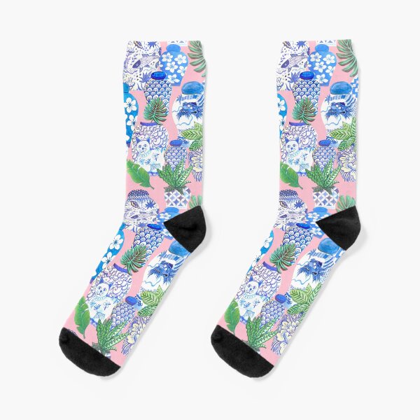 pink Chinoiserie botanical Chinese ginger jars and foo dogs with palms on pink Socks