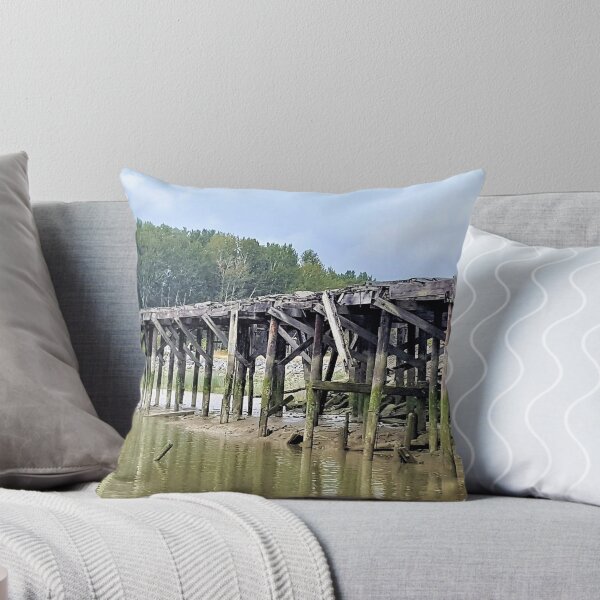 Item preview, Muelle peligroso designed and sold by Lesliebc.