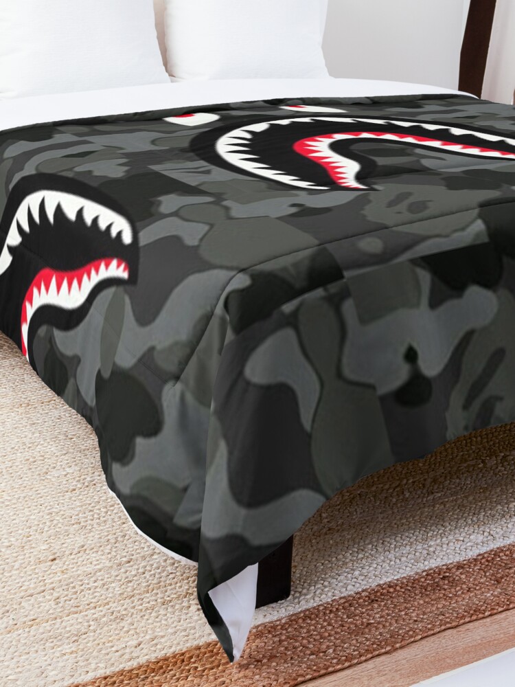 Alternate view of Untitled Comforter