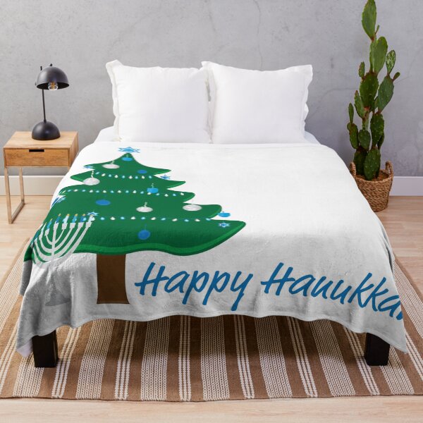 Artikelvorschau, Glücklicher Chanukka-Gruß mit Chanukka-Baum und Menorah entworfen und verkauft von sigdesign.
