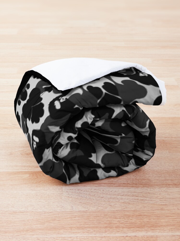 Alternate view of Untitled Comforter