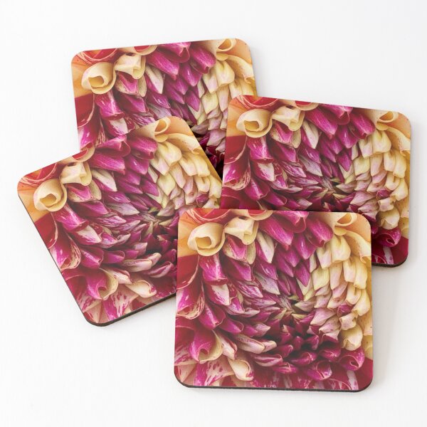 Aperçu de l'œuvre Dahlia Confetti créée et vendue par madefound.