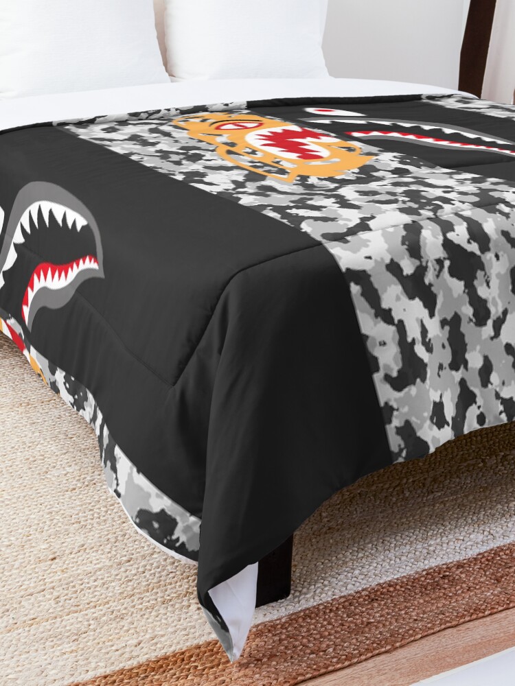 Alternate view of Untitled Comforter