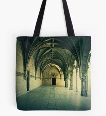 Claustro del monasterio de los Jeronimos, Lisboa Tote Bag