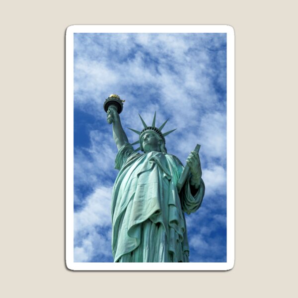 Artikelvorschau, Lady Liberty - Zwei entworfen und verkauft von Melanie Dogan.