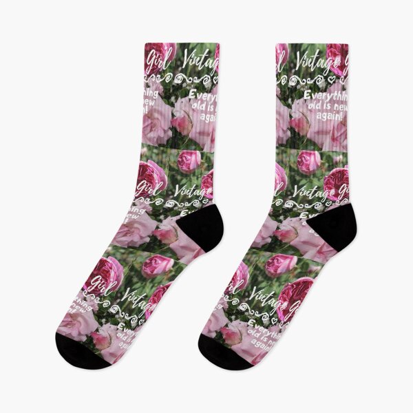 Aperçu de l'œuvre Fille vintage, tout ce qui est ancien est à nouveau nouveau ! Roses roses créée et vendue par Sarah Rajkotwala.