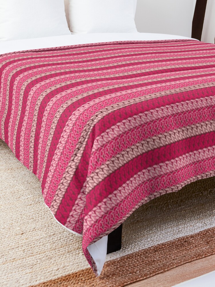 Alternate view of Faux double crochet stitch pattern with pink, wine red and blush pink Comforter