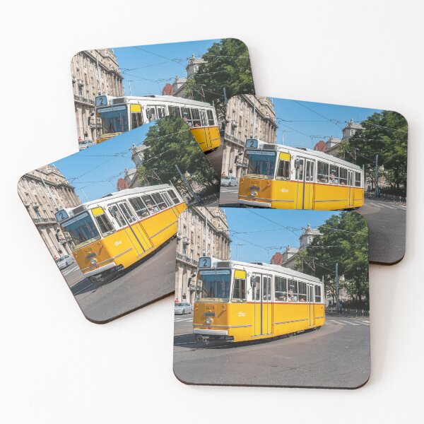 Aperçu de l'œuvre Célèbre tramway deux à Budapest créée et vendue par Ulysse Pixel.