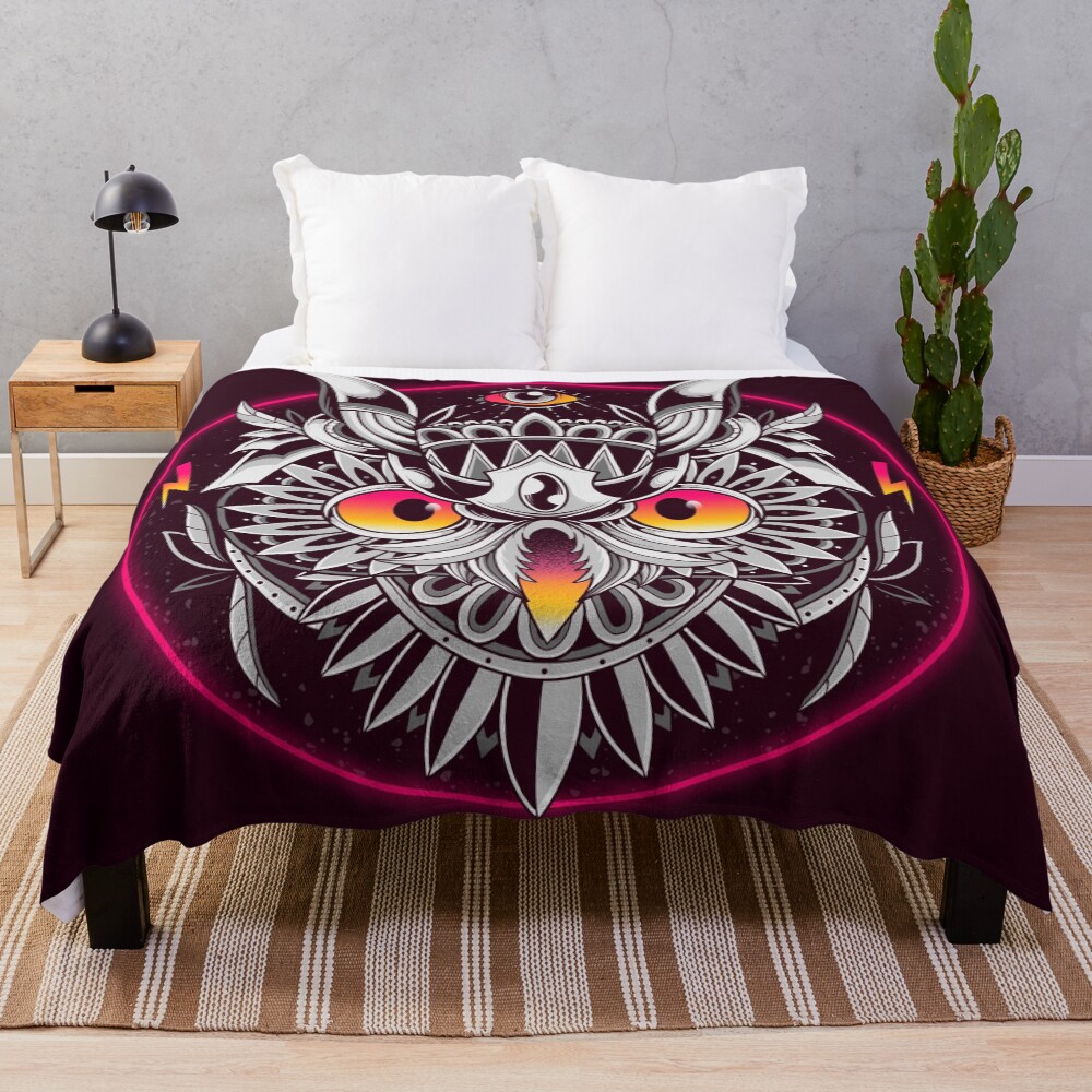 Retrowave Owl Throw Blanket
