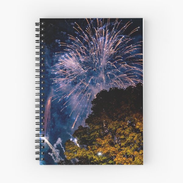 Artikelvorschau, Feuerwerk entworfen und verkauft von John Stoves.