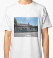 Rudd's Pub, Nobby, Qld, Australia Classic T-Shirt