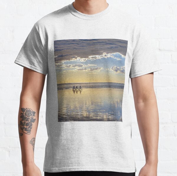 Cable Beach Cyclists - Broome Western Australia Classic T-Shirt