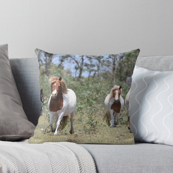 Item preview, Ponis en un apuro designed and sold by Vicki Johnson.