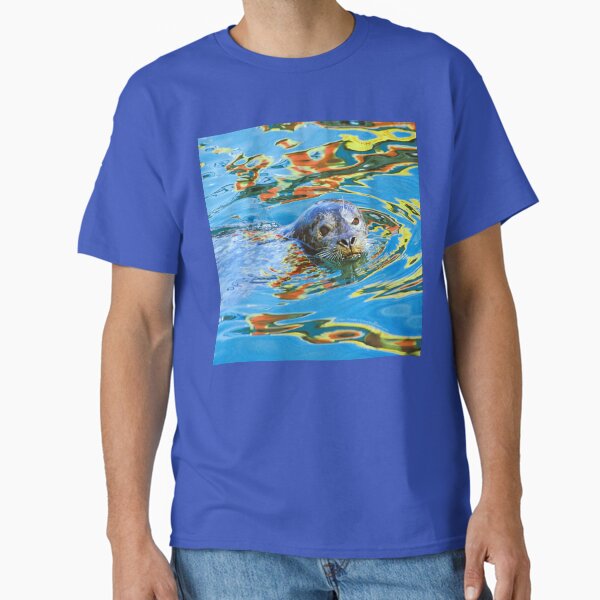 Harbor Seal in reflected color Classic T-Shirt