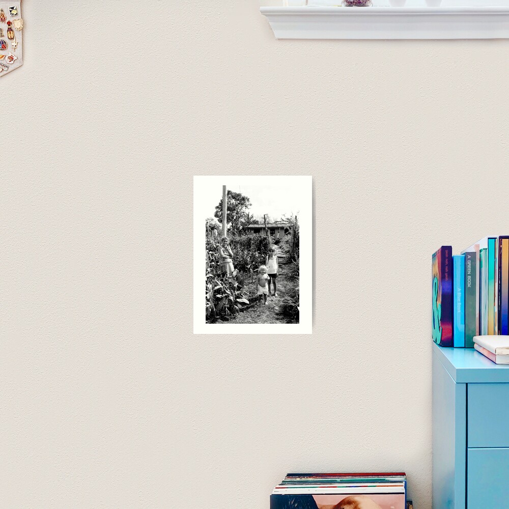 On a bike in Cuba - Family at the Roadside Art Print
