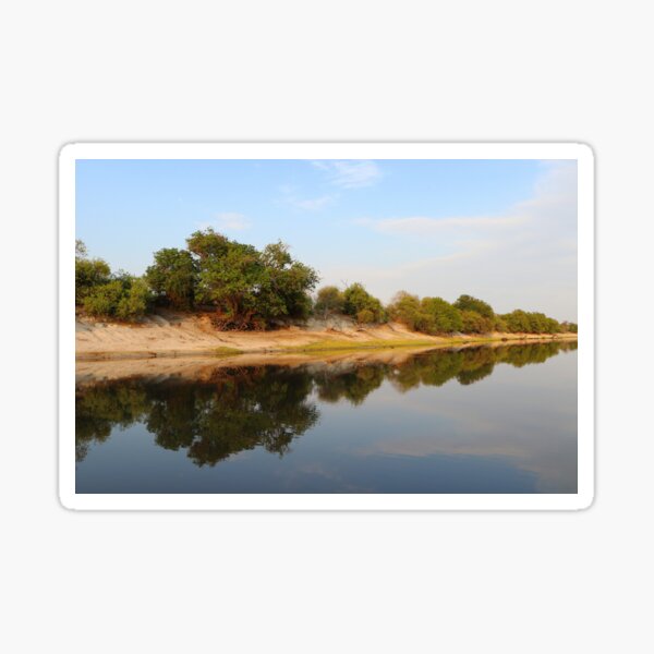 Vista previa del artículo con la obra «Temprano en la mañana reflexiones, río Chobe, Botswana, África», diseñado y vendido por FranWest.