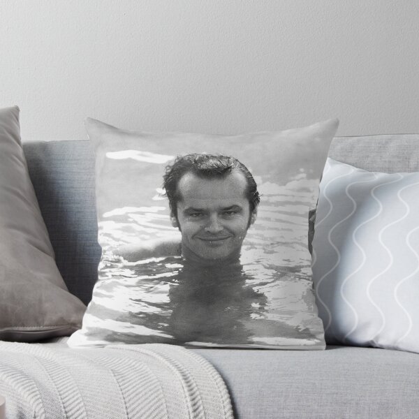 Artikelvorschau, Jack Nicholson, rauchend im Pool, Retro- Schwarzweiss-Fotografie entworfen und verkauft von modernretro.