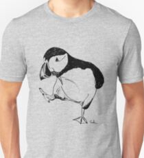 Papageientaucher macht einen Spaziergang Slim Fit T-Shirt