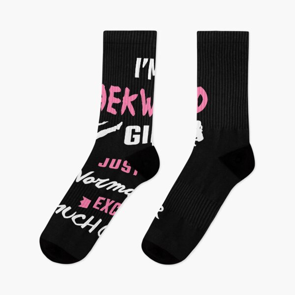 Artikelvorschau, Taekwondo Girl Funny Taekwondo Gift Ideas Kick Taekwondo Gifts  entworfen und verkauft von modernmerch.