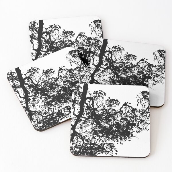 Aperçu de l'œuvre Silhouette d'arbre en noir et blanc créée et vendue par wordznart.