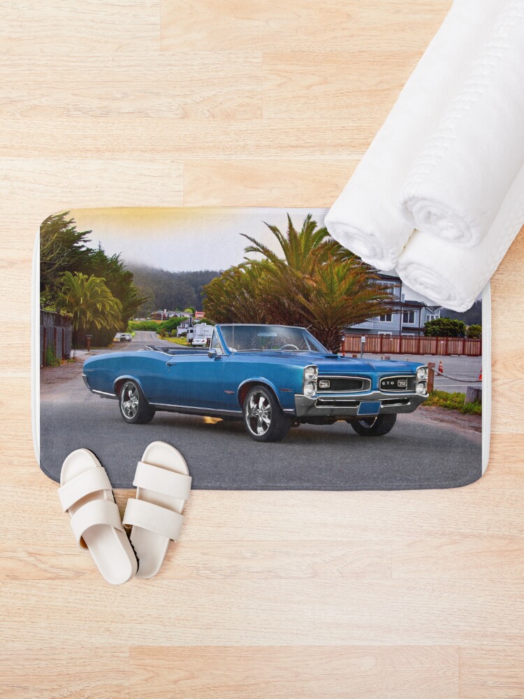 Alternate view of 1967 Pontiac GTO Convertible Bath Mat
