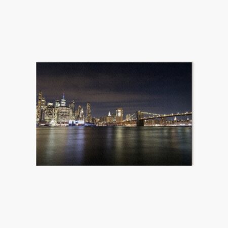Artikel-Vorschau von Manhattan Und Brooklyn Bridge In Der Nacht, designt und verkauft von Londonimages.