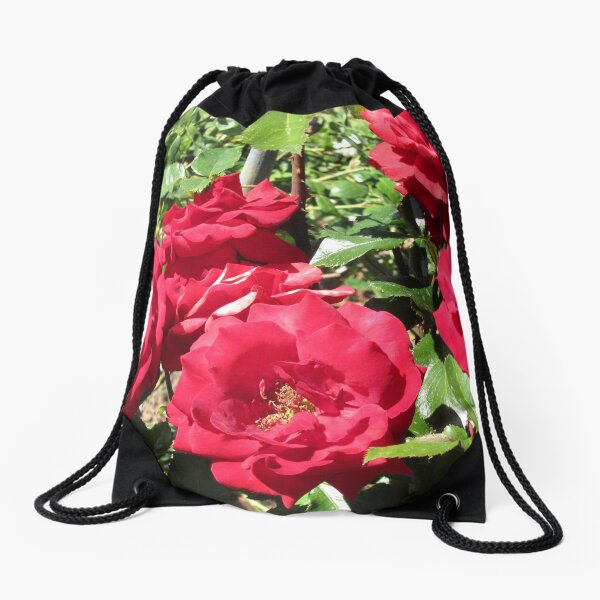 Bed Of Beautiful Red Roses Drawstring Bag