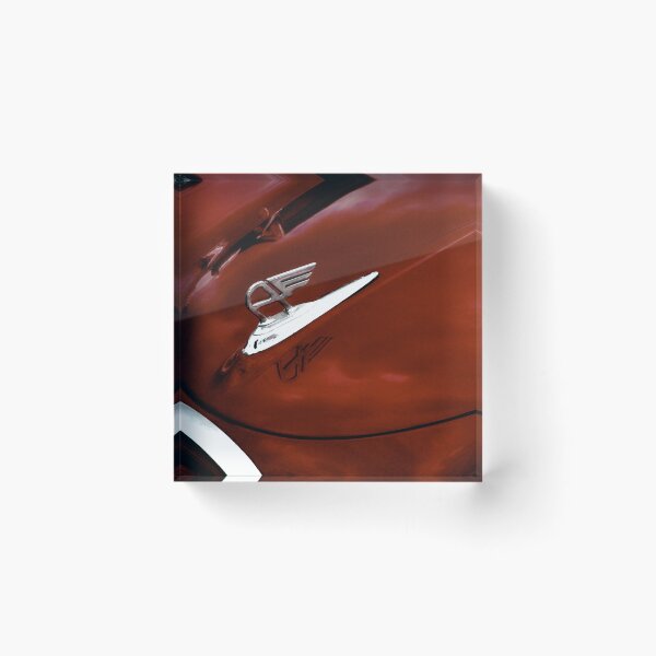 Aperçu de l'œuvre Capot de voiture AF créée et vendue par Photography & Emotive Ai.