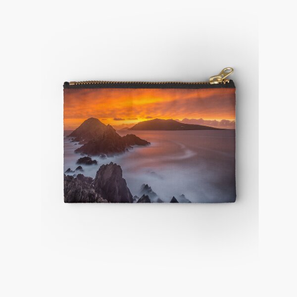 Artikelvorschau, Sonnenuntergang Dingle-Halbinsel-Dunmore Head County Kerry Ireland entworfen und verkauft von thinkbigimages.