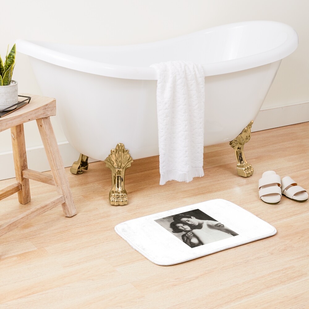 Vista previa del artículo con la obra «Alfombra de baño», diseñado y vendido por DCGStore.