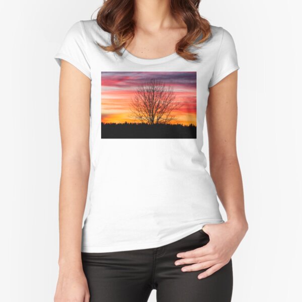 Tree silhouette and beautiful vibrant sunset clouds Fitted Scoop T-Shirt
