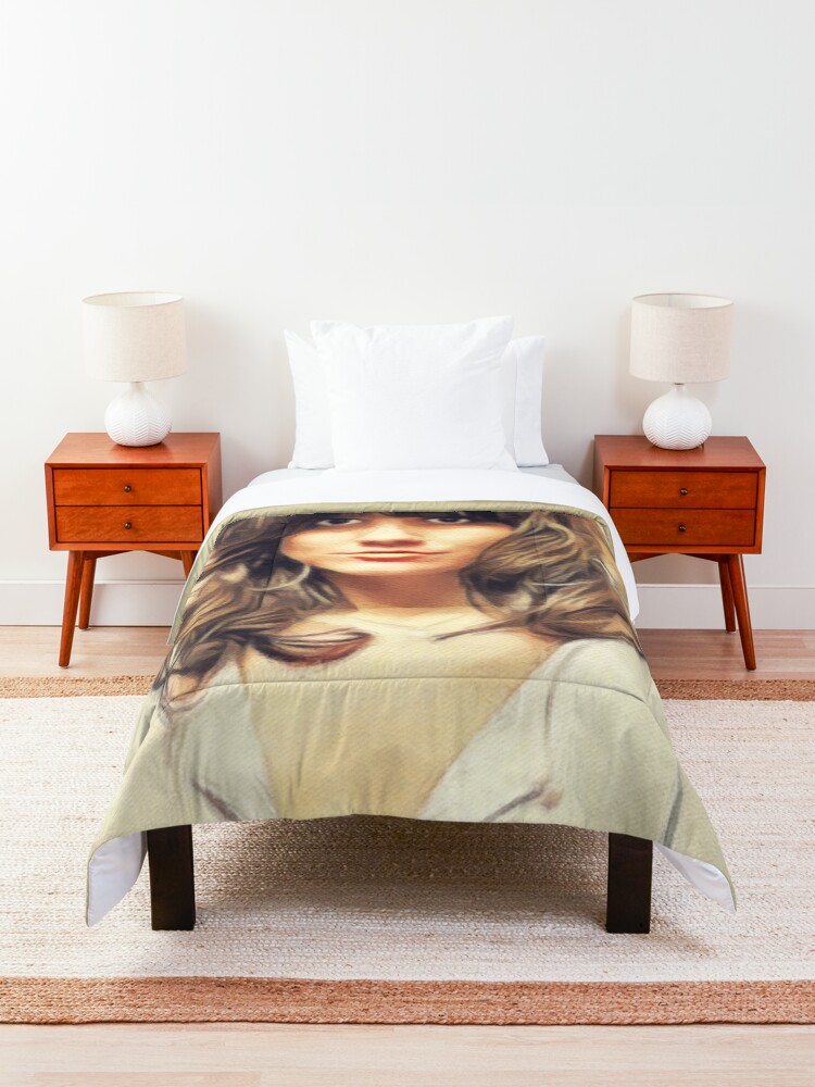 Alternate view of Linda Ronstadt, Music Legend Comforter