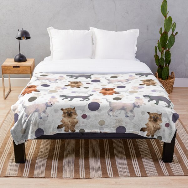 Kittens and ball Throw Blanket