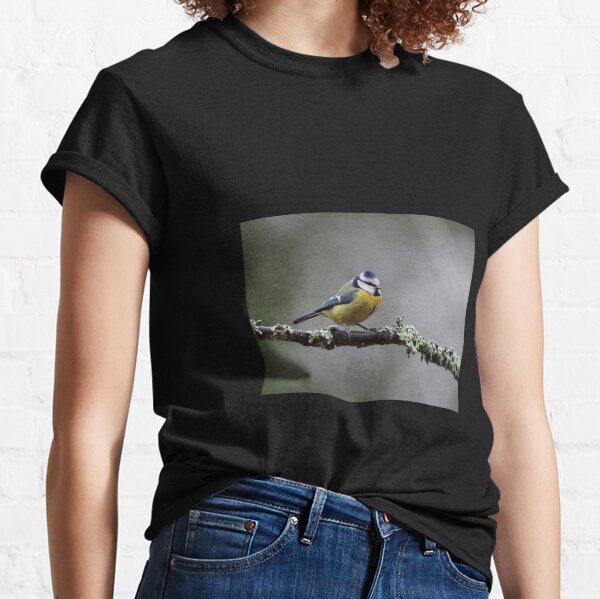 Eurasian blue tit in November II Classic T-Shirt