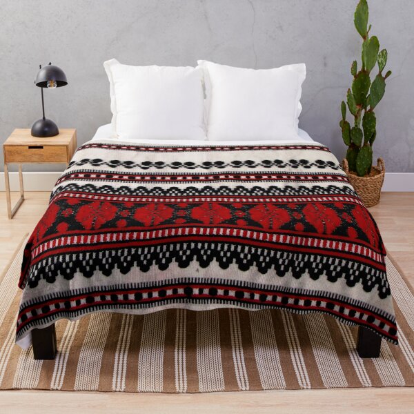 Traditional romanian style Throw Blanket