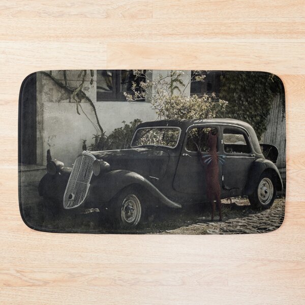Item preview, El viaje designed and sold by Laura Nagel.