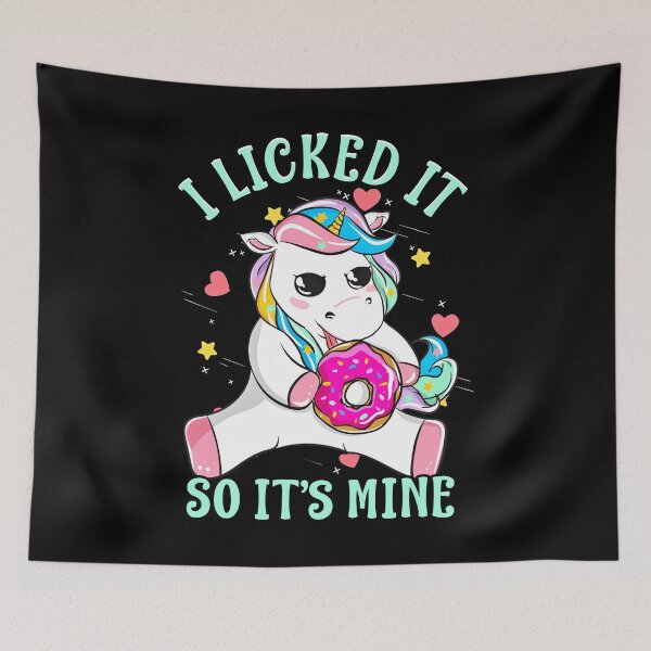 Aperçu de l'œuvre Je l'ai léché donc sa mine drôle de licorne avec un beignet créée et vendue par SoCoolDesign.
