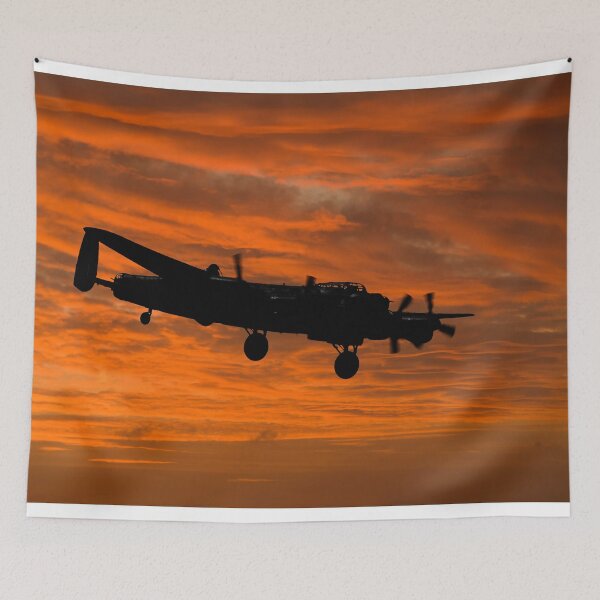 Artikelvorschau, Avro Lancaster im Morgengrauen entworfen und verkauft von Steve H Clark.