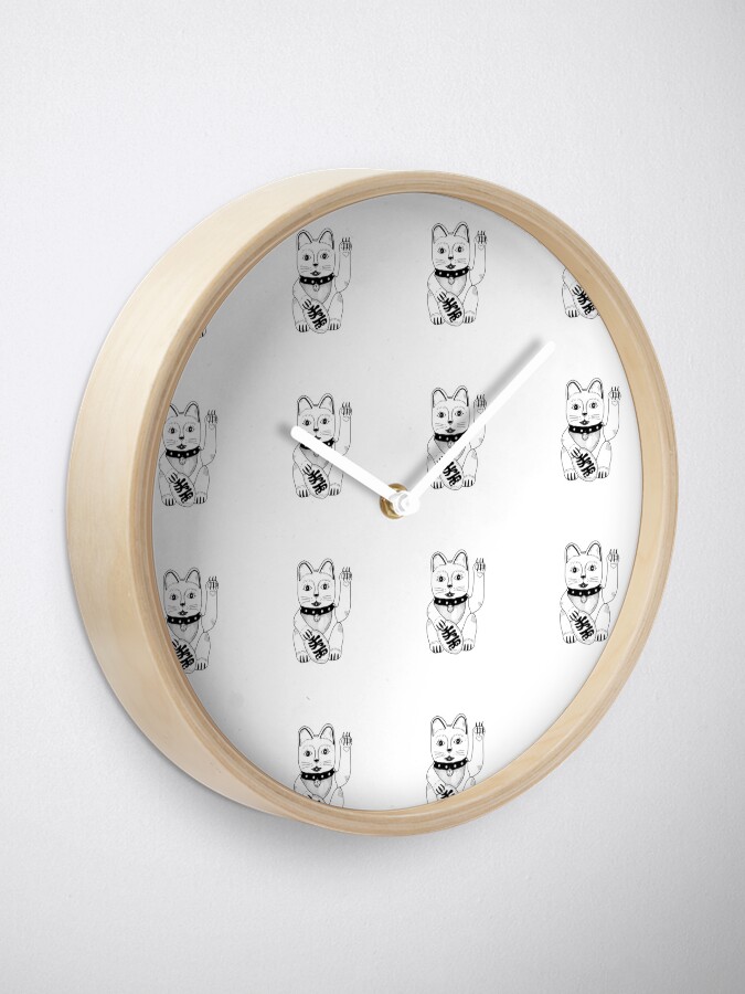 lucky cat clock