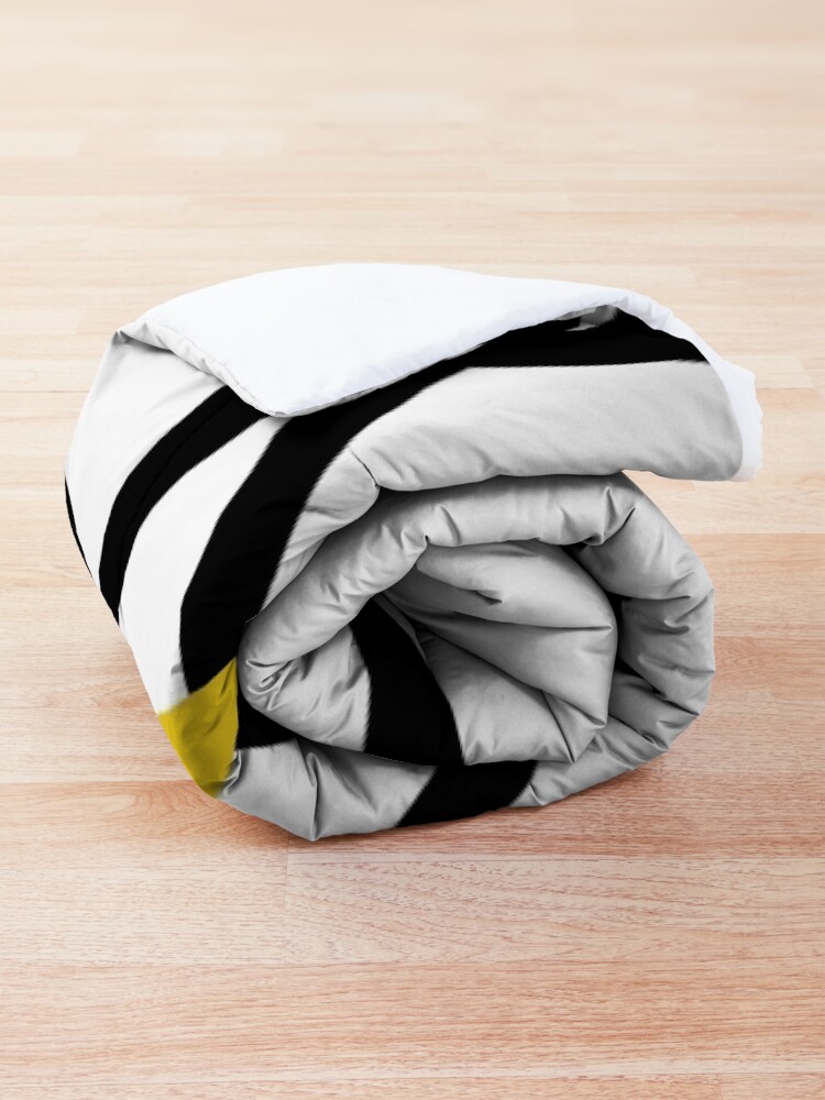 Alternate view of Linda Comforter