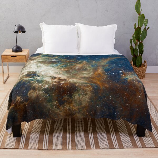 Aperçu de l'œuvre Tarantula nébuleuse Galaxy Space Photo créée et vendue par livianasgifts.