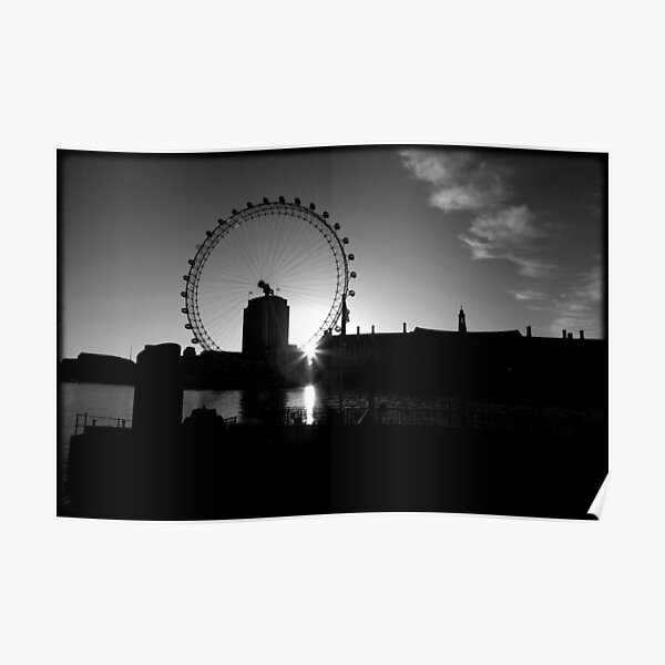 Dawn Over The Thames Poster