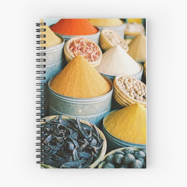 Artikelvorschau, Reisefotografie "Souk Marrakech" Gewürze der Medina | Marokko Fotografie entworfen und verkauft von raisazwart.