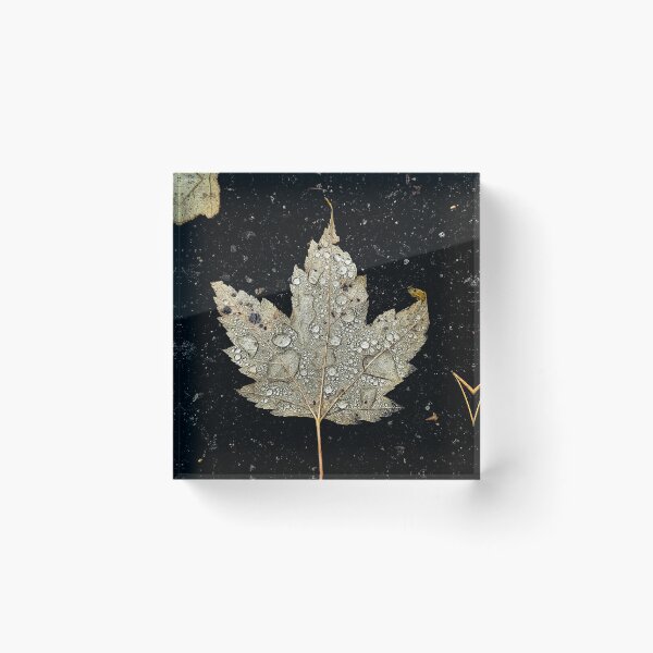 Item preview, water contrast designed and sold by Natalie Stark.